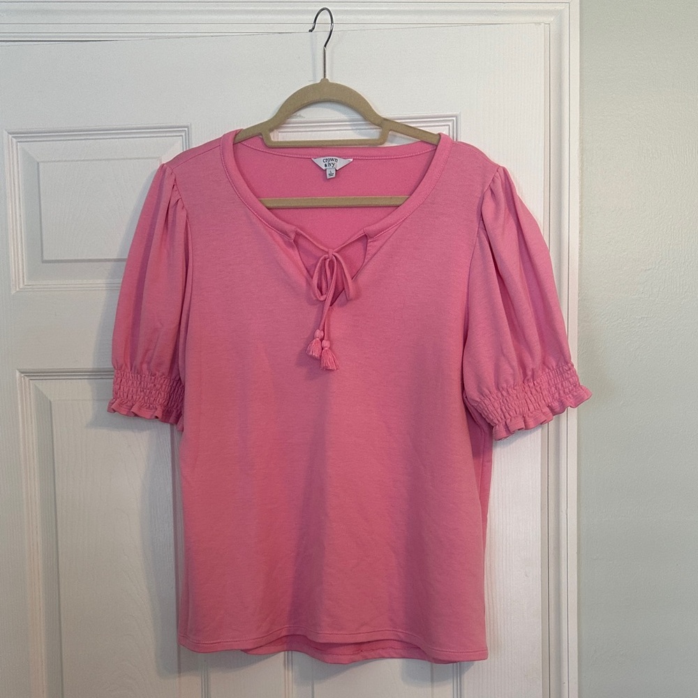 crown & ivy Pink Tie-Front Puff Sleeve Blouse